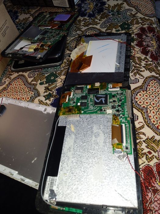 Розбір  pixel 3a xl, mi 9 t та інші