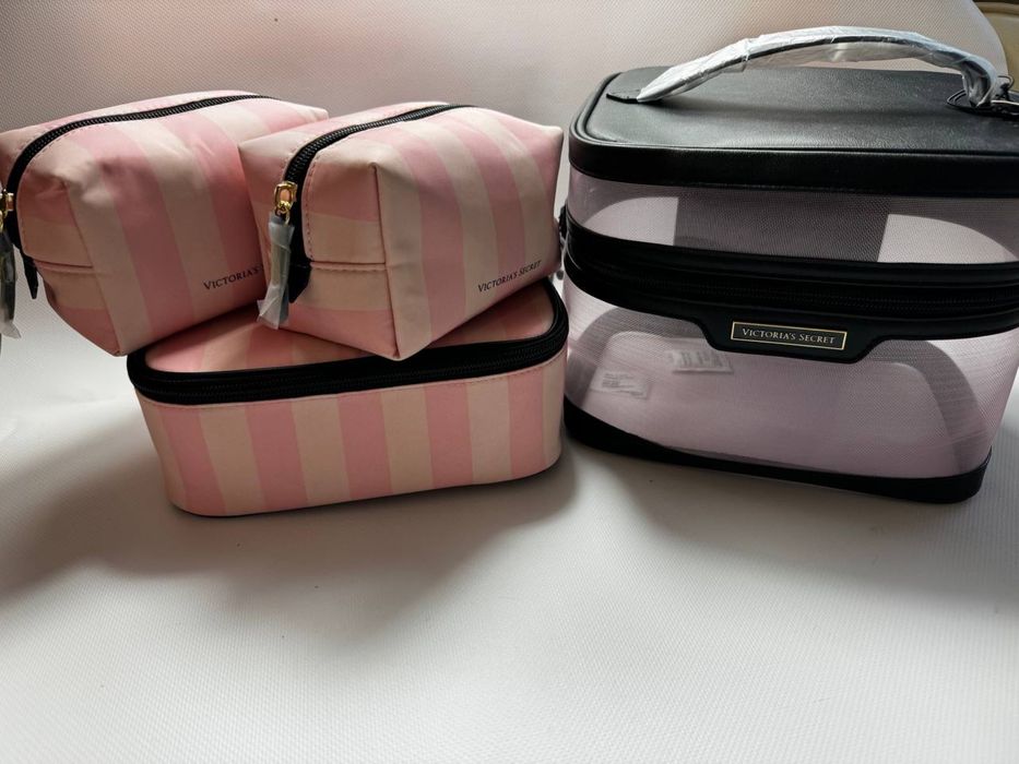 Набір косметичок Victoria Secret