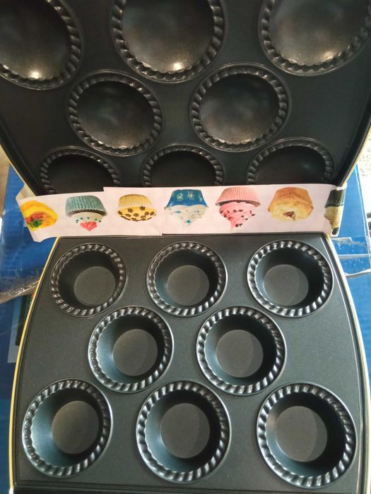 Форма для кексов електрическая . Новая