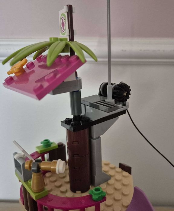 Lego Friends - Dżungla baza ratownicza