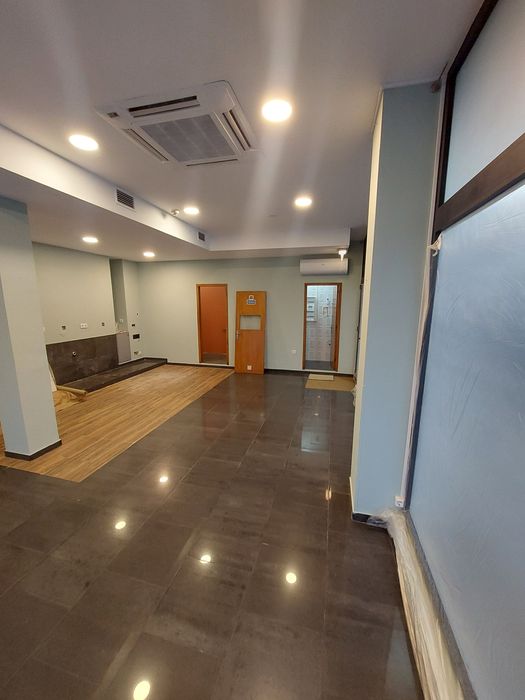 Aluga-se Loja 2 frentes Montes Caulinos, Senhora da Hora Custóias