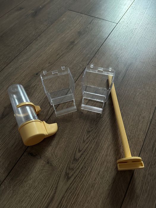 Клітка для папужок