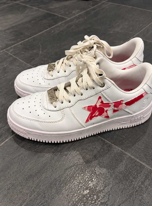 Biało czerwone buty