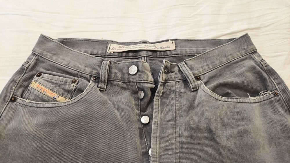 Calças ganga Diesel homem tamanho 33