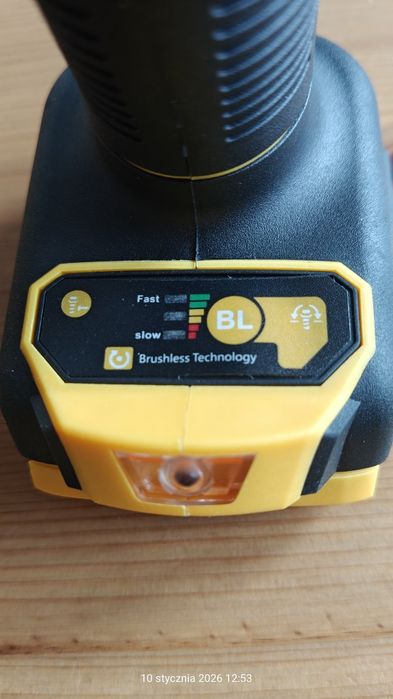 wiertarko wkretarka dewalt dcd805