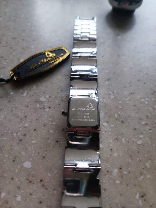 Женские часы Le Chic