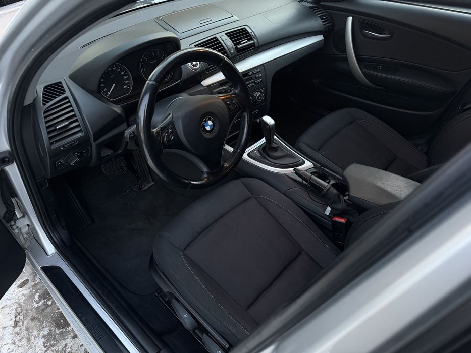 BMW Seria 1 E87 118D
