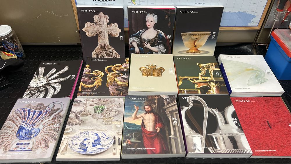 13 Catalogos Leiloes VERITAS pratas mobilias joias quadros