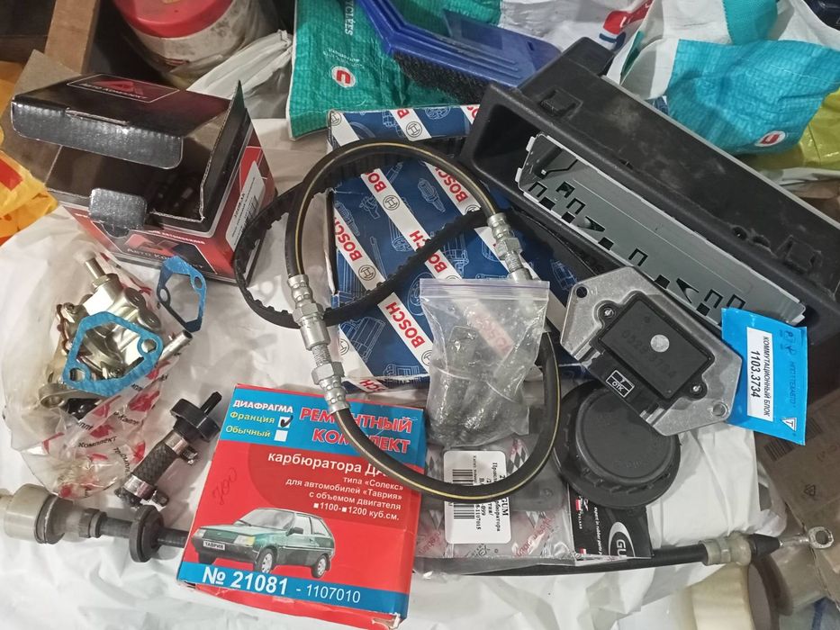 Продам запчасти таврия славута
