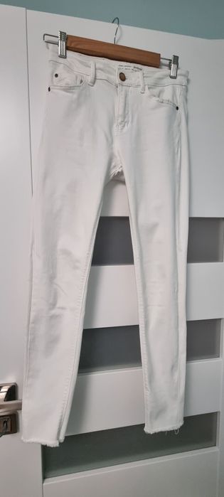 Rurki jeansy Stradivarius S