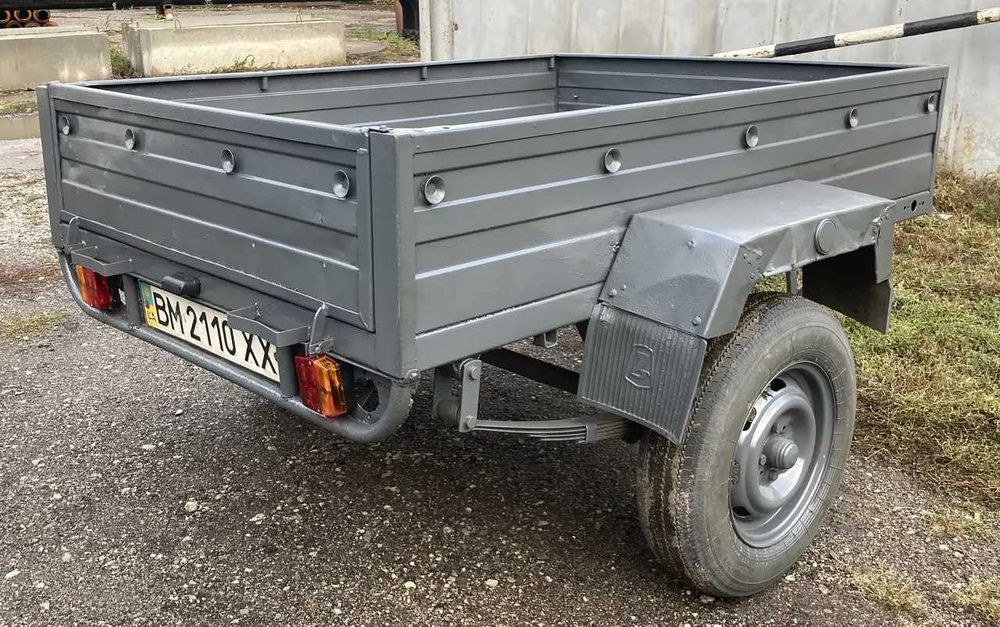 Причіп автомобільний розмір по бортах 1700 на 1240 на 300мм