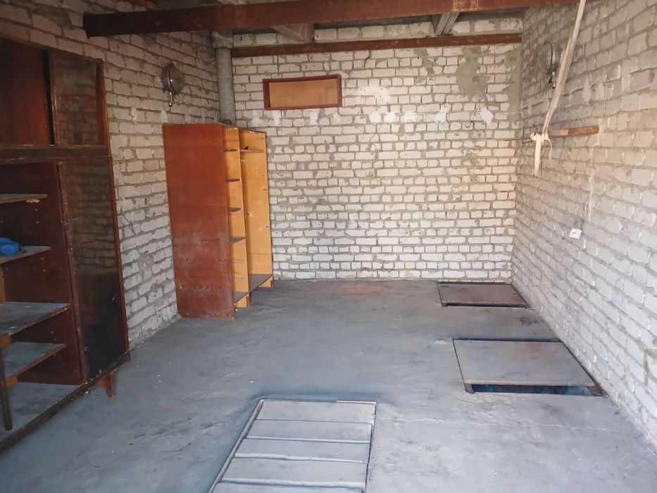 продам гараж в м. Балаклія