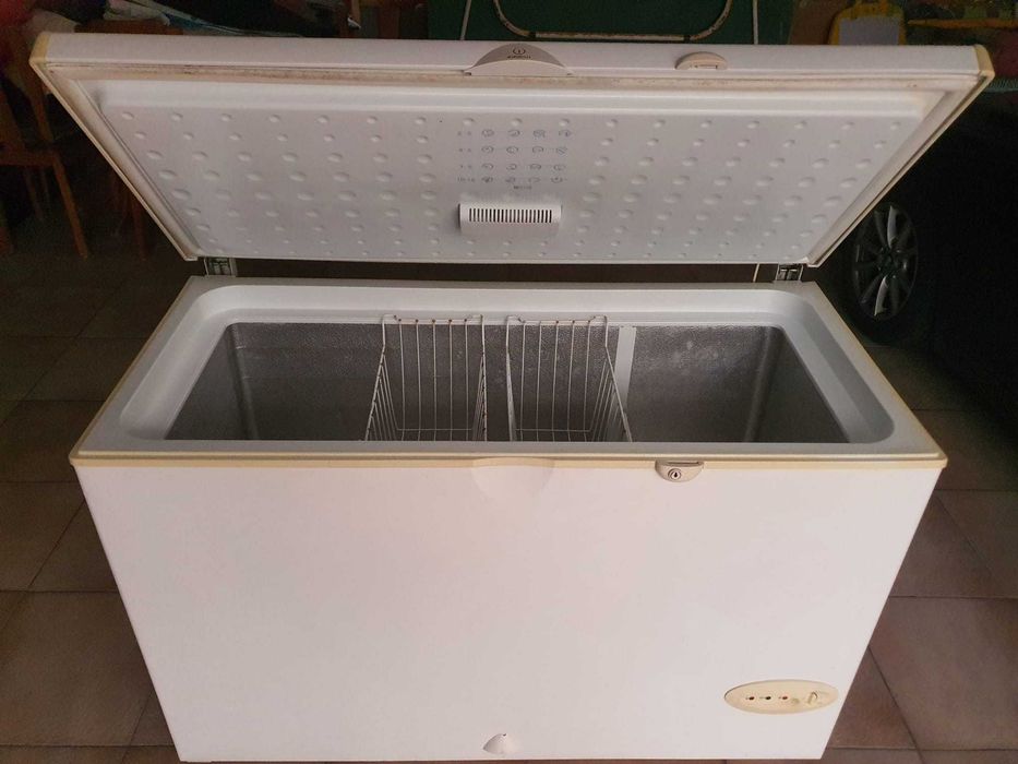 Arca Horizontal Indesit 289L