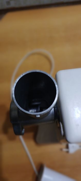 Електрична м'ясорубка.