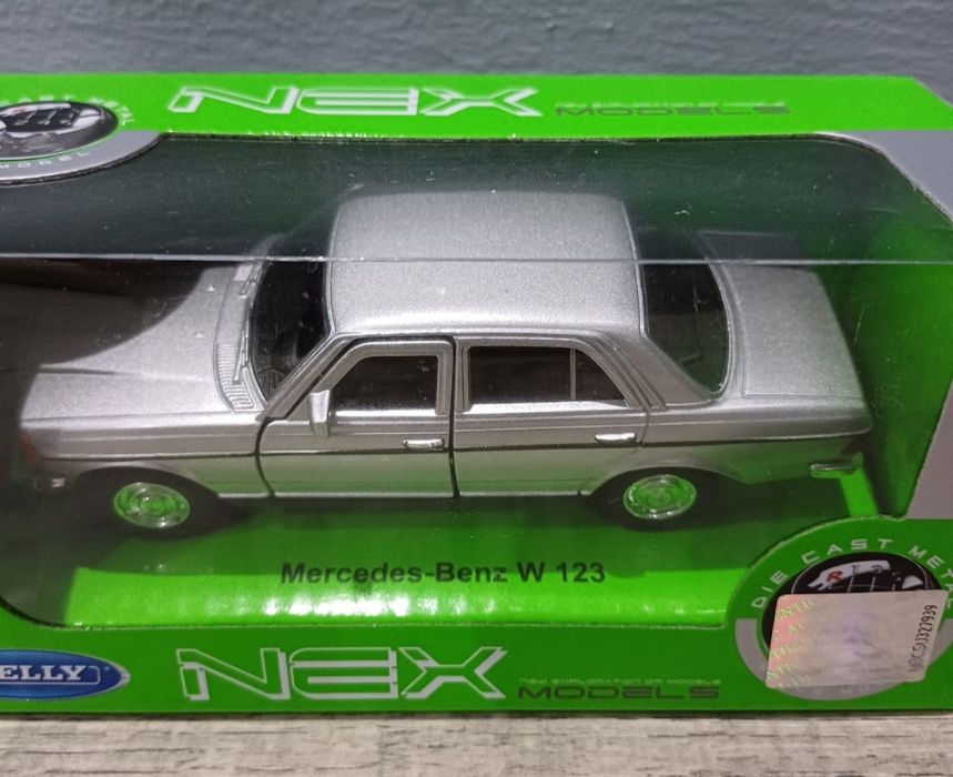 Welly Mercedes Benz W123 skala 1:34