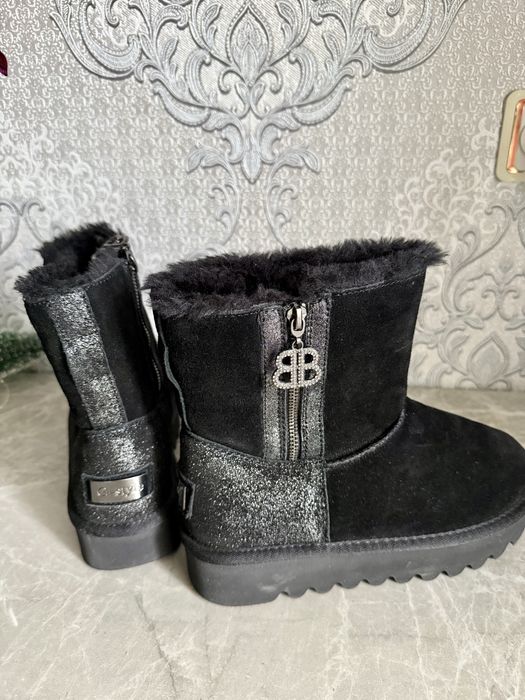 Продам уги теплые новые