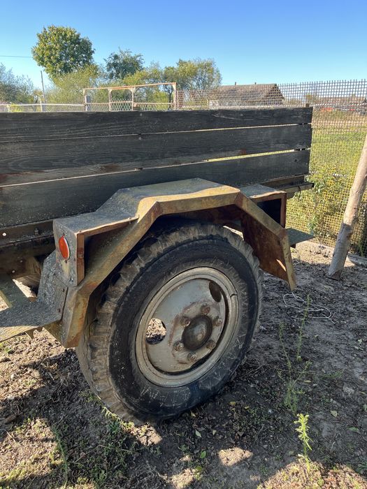 Продам заводський напівпричіп до трактора