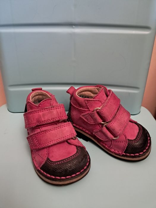 Взуття для дівчинки від 18 розміру