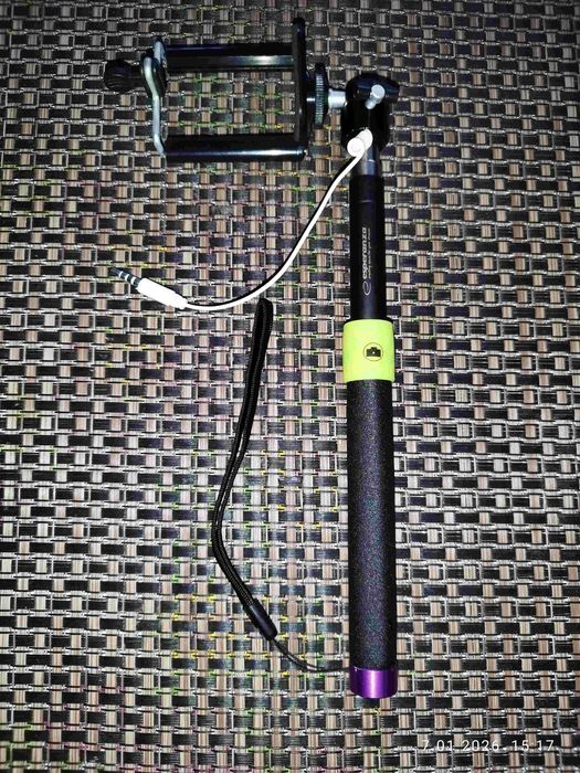 Przewodowy Teleskopowy Statyw do Selfie