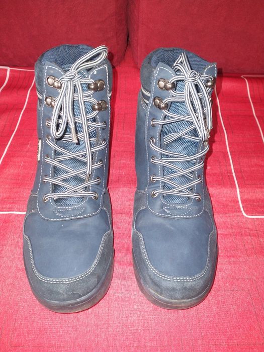Sprzedam buty marki Sprandi. Granatowe. Rozmiar 39.