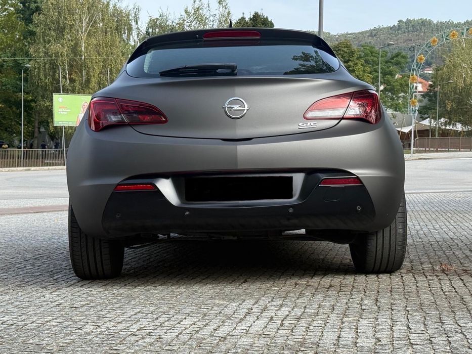 Opel Astra Gtc Super desportivo