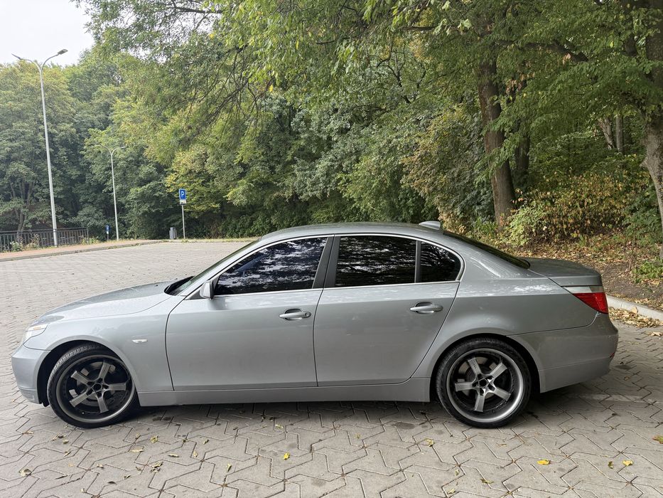 BMW E60 продаж 2,5 бенз