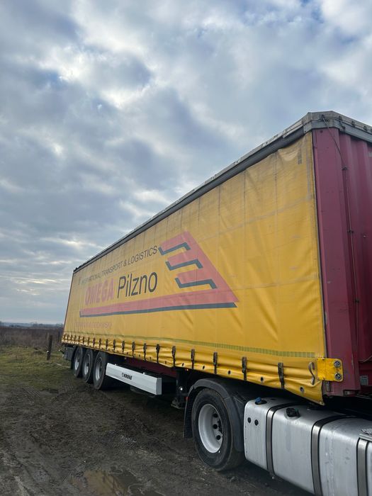 Напівпричіп KRONE