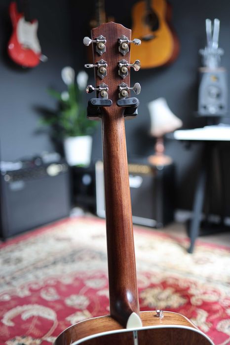 Fender Paramount PO-220E Orchestra + Case