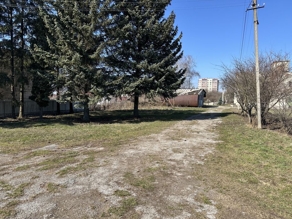 Оренда приміщення вільного призначення в пригороді Тернополя.