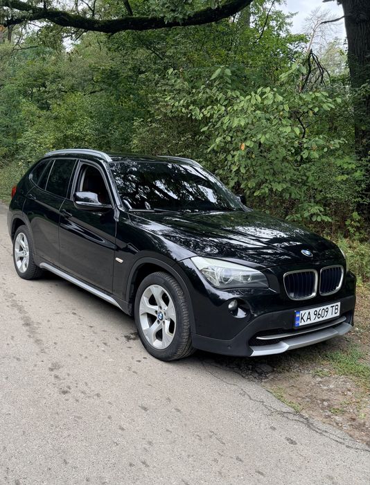 Продам BMW X1  повний привід