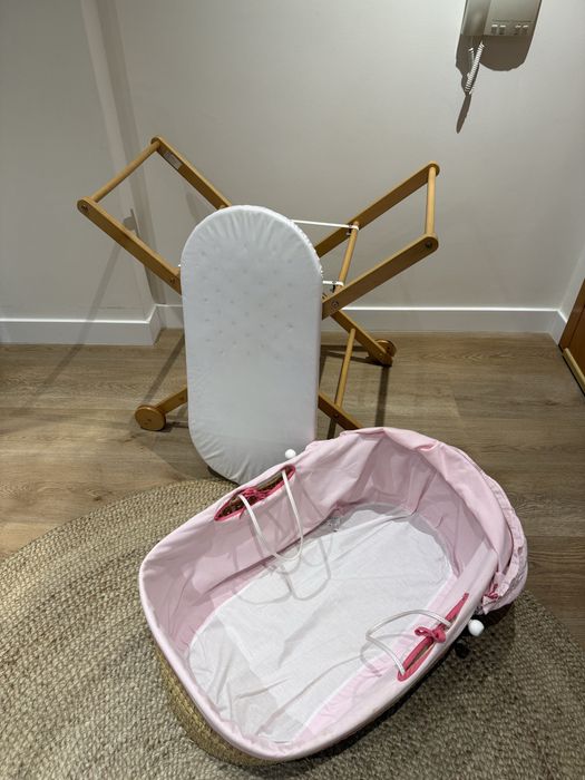 Alcofa para bebé em verga