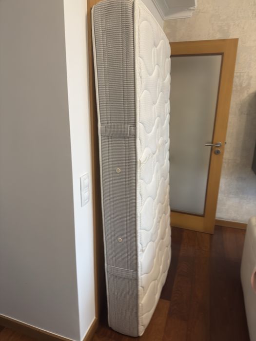 Colchão Molaflex solteiro em ótimo estado