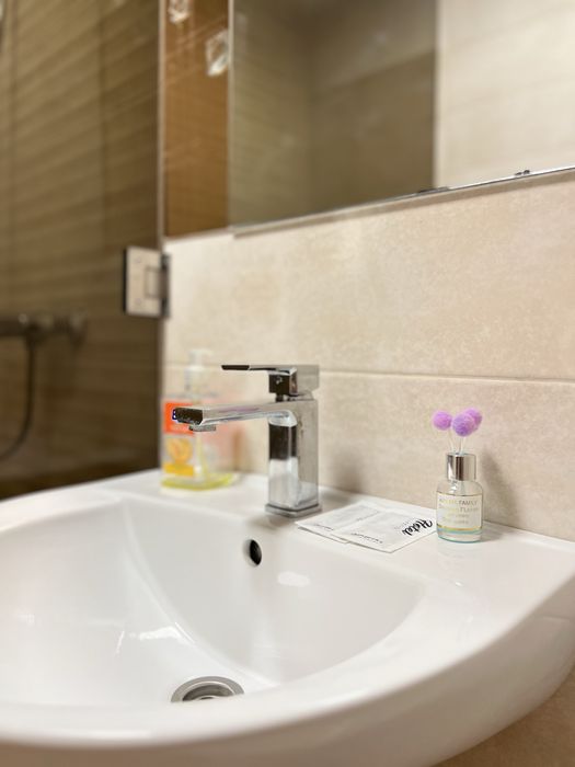 Сучасні апартаменти в центрі міста - Лазнева 8