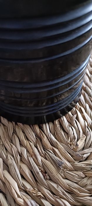 Maravilhosa caixa maciça em pau preto