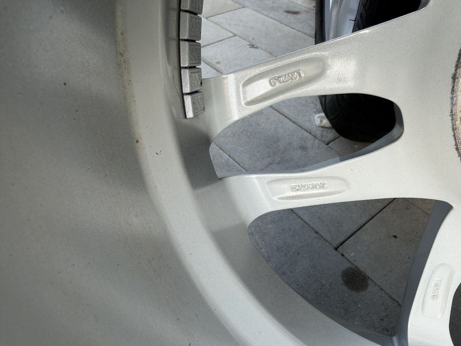 Диски та Шини 17R 5x114.3 7J ET35 Renault Honda  Toyota KIA Hissan Mazda