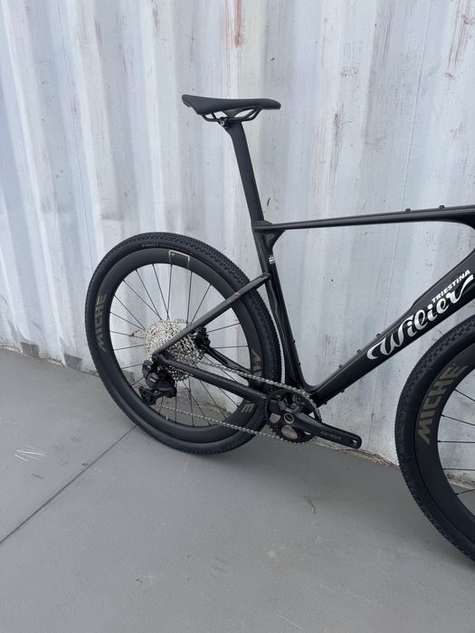 Rower gravelowy Wilier Rave SLR ID2 rozm M GRX Di2 Glitch Black