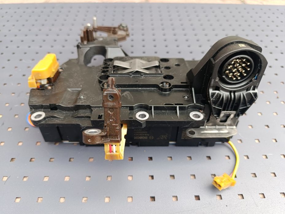 Плата мехатроніка АКПП ZF 8HP45 8HP70 BMW F10 F30 F15 F20 F25 E70 БМВ електронний блок управління коробки 0260550074 6058008114