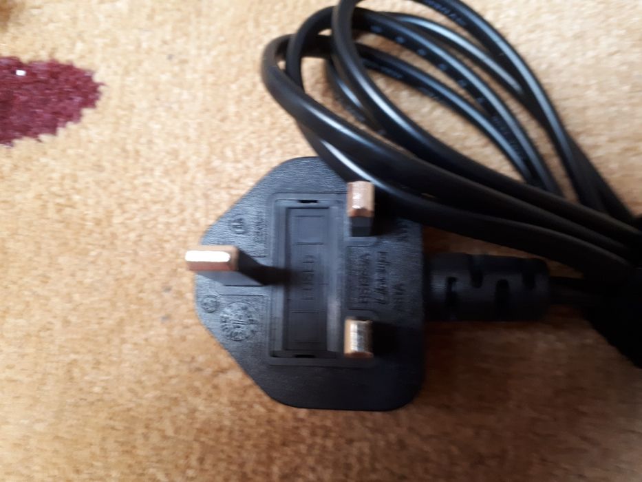 Cabo de alimentação 3 pinos