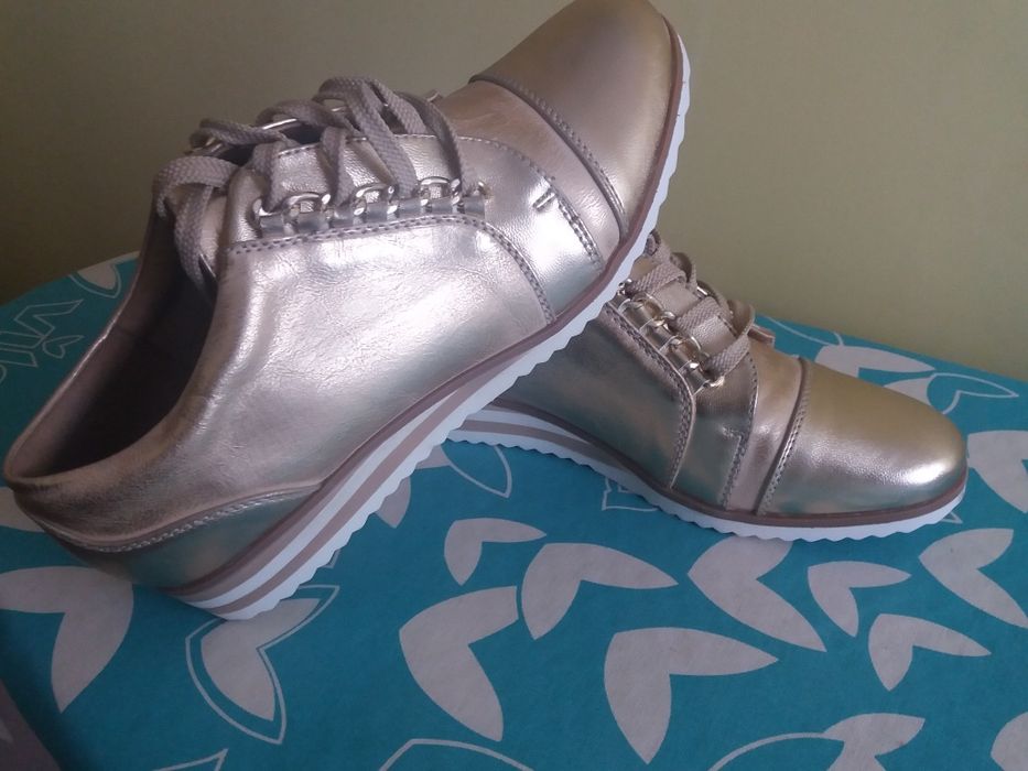 Buty damskie złote 38