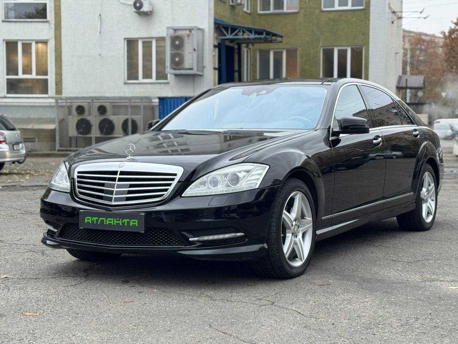 Mercedes-Benz S-Class 2012