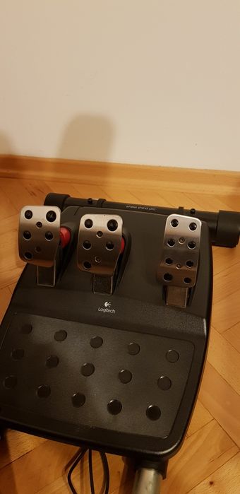 Kierownica Logitech G27 + stojak