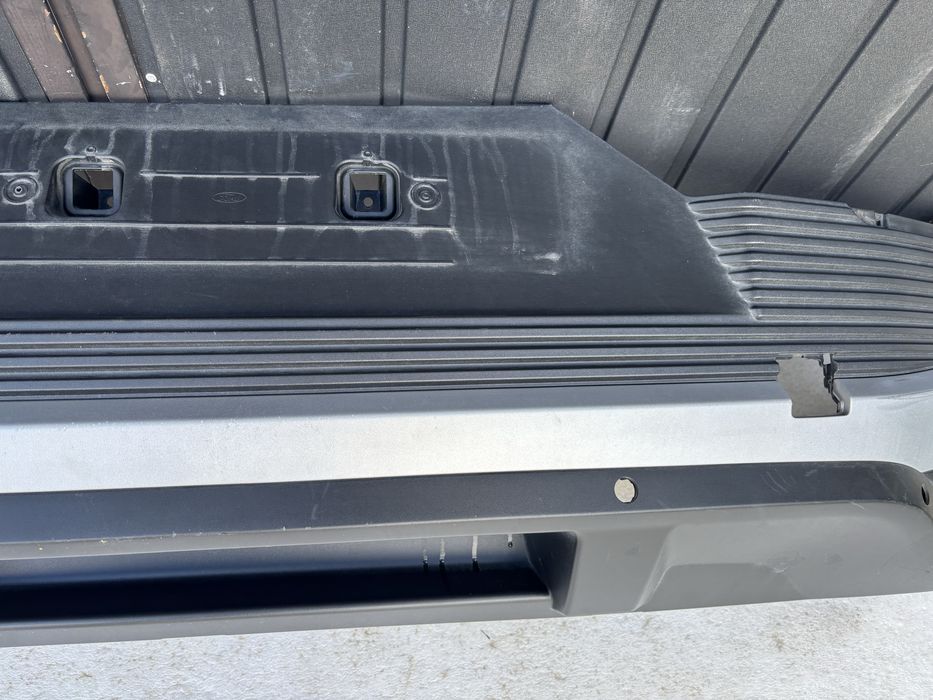 Ford Explorer VII 7 23- EV elektryk zderzak tył tylny