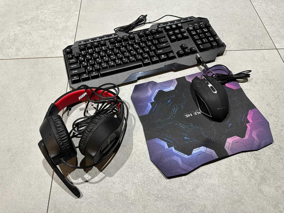Набор игровой клавиатура, мышь, гарнитура и коврик XTRIKE ME CMX-415