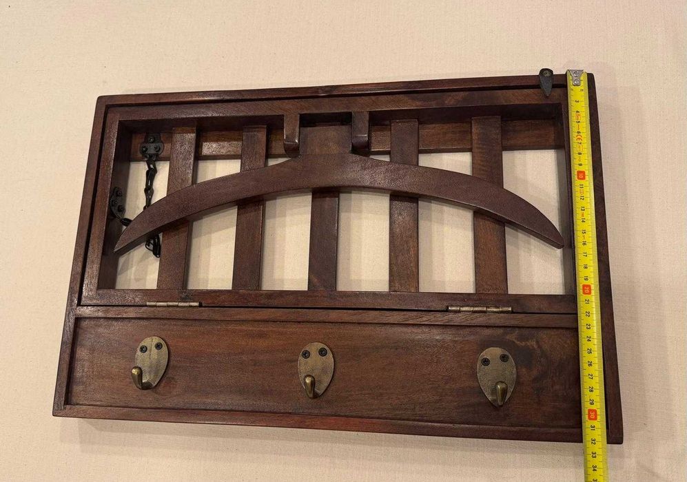 Cabide em madeira para fixar a parede (novo)