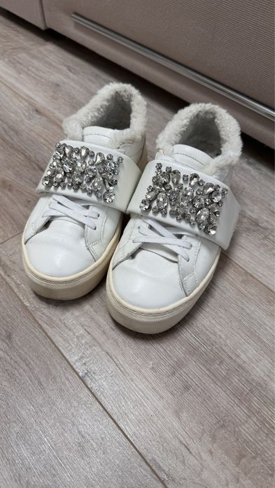 Белые Зимние женские кеды DATE (размер 36)