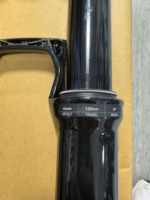 Rockshox SID Ultimate 120mm / 3P Bloqueio remoto 1523 Gramm