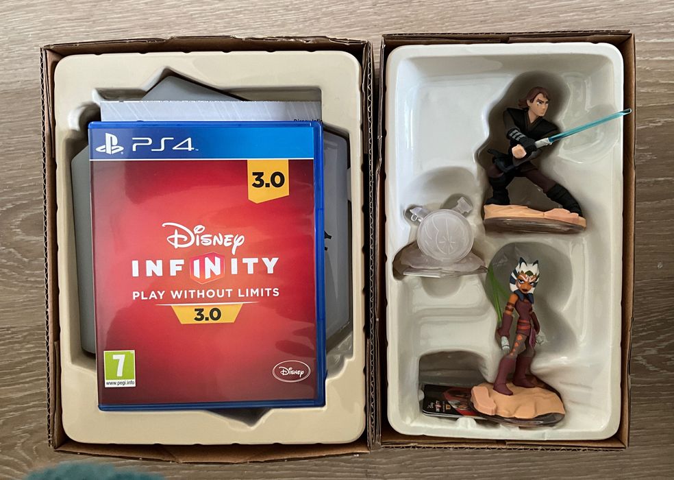 Disney Infinity: 3.0 Edition: Star Wars Saga Bundle (PS4)