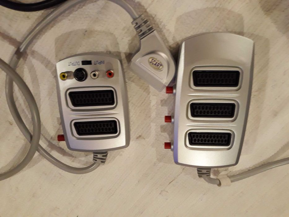 Switches/comutadores SCART novos - com botões de selecção + 1 oferta