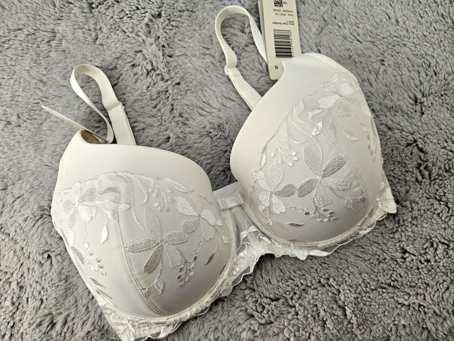 Biustonosz usztywniany push-up Triumph Sexy Angel 75G biały