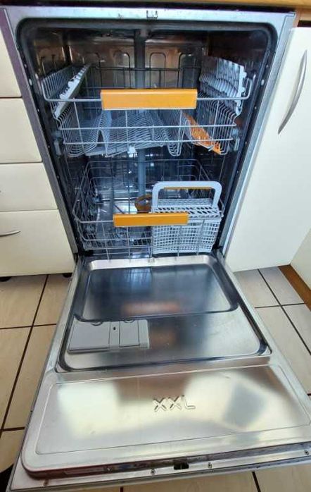 Zmywarka Elektrolux ESL 67040R - uszkodzona, na części